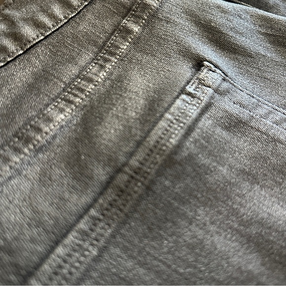 NWT GOOD AMERICAN Good Legs Coated Skinny Jeans in Black Plus Sz. 20 - Picture 5 of 9